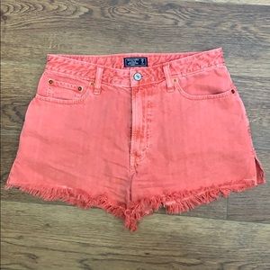 Frayed hem shorts